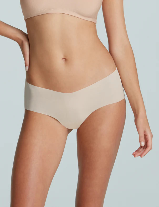 Commando Invisible Rib Girl Short