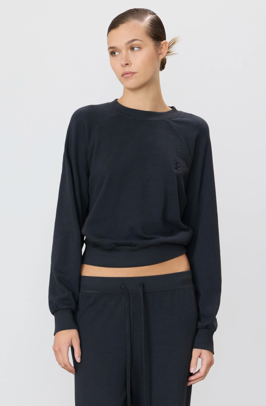 Eterne Shrunken Raglan Sweatshirt