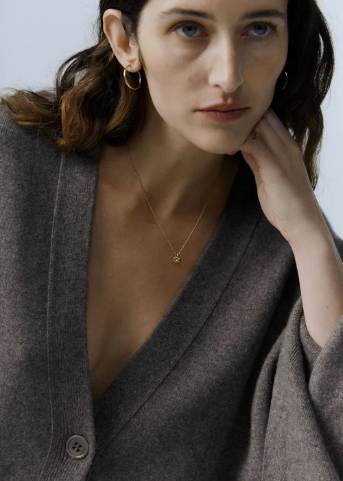 Otiumberg Mini Knot Necklace