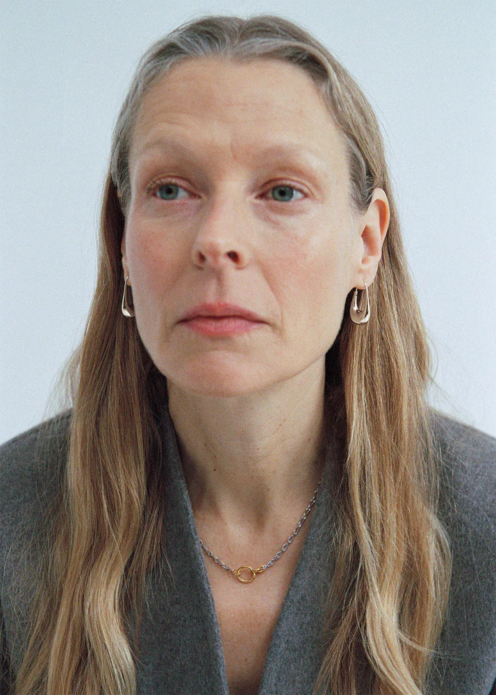 Otiumberg Roscida Silhouette Silver Drop Hoop