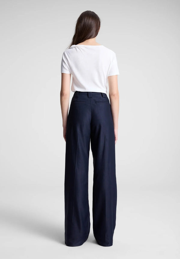 ALC Liz Tee