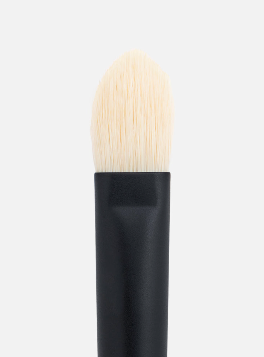 Westman Atelier Eye Shadow l Brush